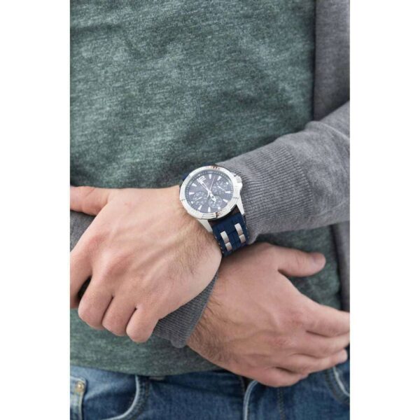 Guess Watch For Men W0366G2 - Image 4