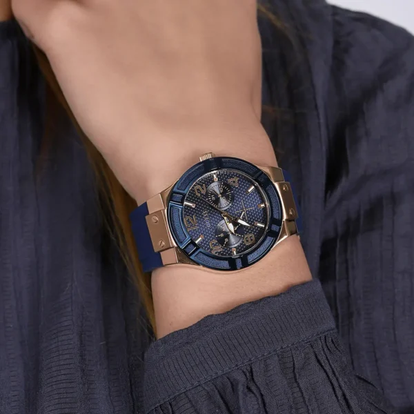 Guess Watch For Women W0571L1 - Image 4